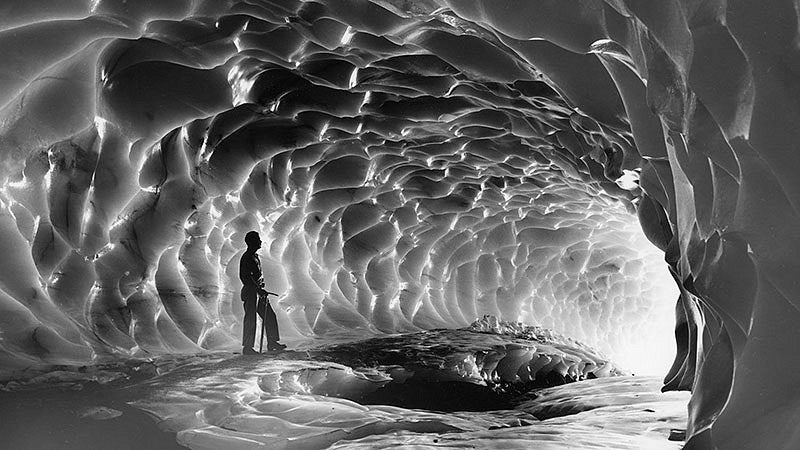 Paradise caves at Mt. Rainier 