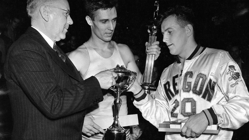 Bob Anet receiving the 1939 NCAA basketball championship trophy