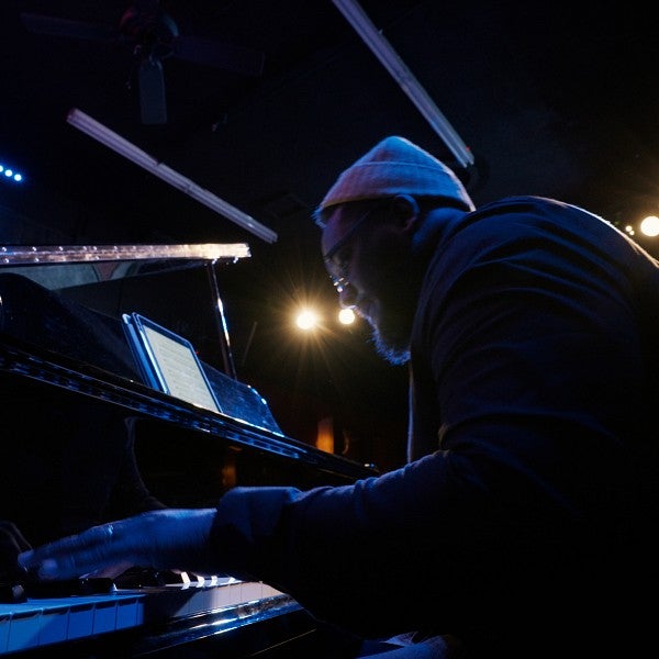 piano player in a jazz club