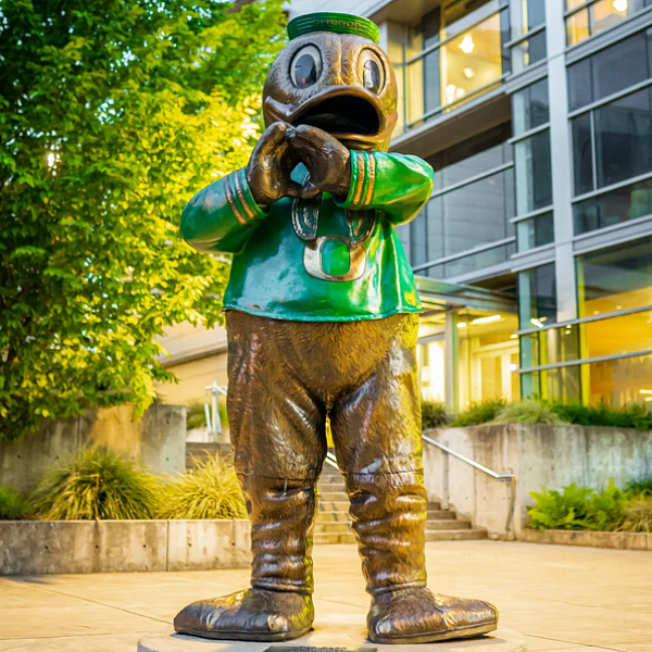 A bronze statue of the University of Oregon Duck's mascot